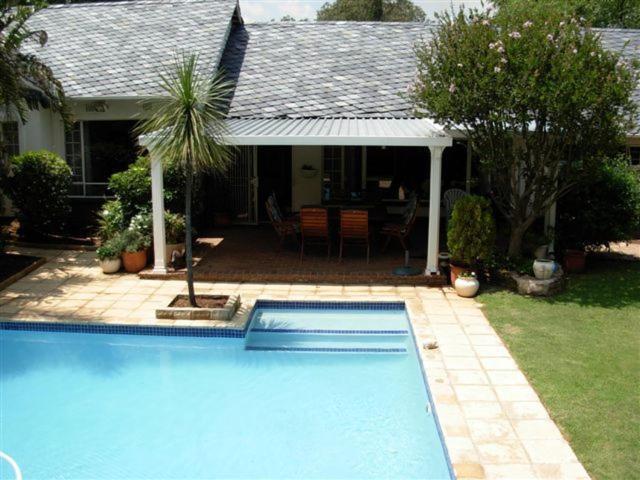 Liongate Bed And Breakfast Edenvale Exteriér fotografie